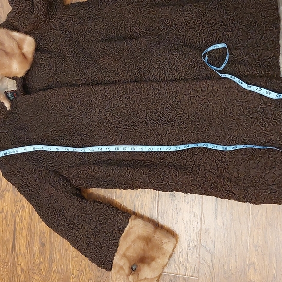 Vintage 1960s Persian Lamb with Mink trim coat - Picture 6 of 9
